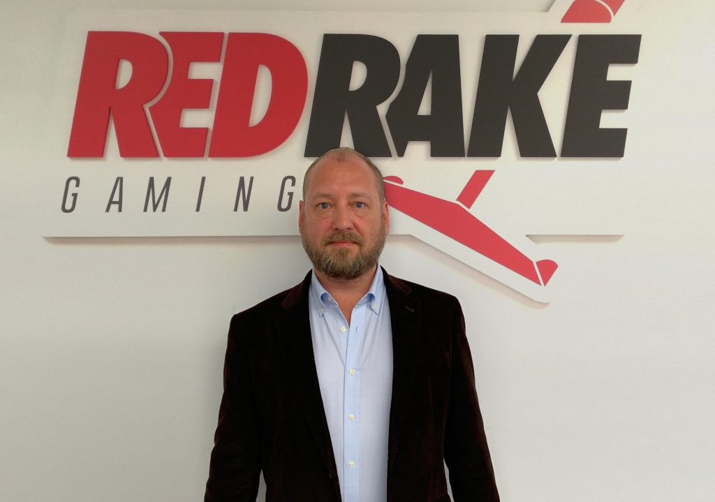 Red Rake Gaming Oficializa a Contratação do Experiente Iain Sims