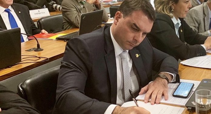 PL-de-Flávio-Bolsonaro-Visa-Elevar-Repasse-de-Loterias-à-Ações-Sociais