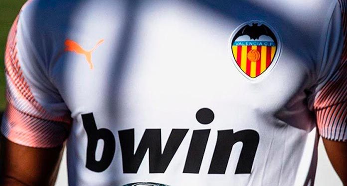 Valencia-e-Bwin-Assinam-Contrato-de-Patrocínio