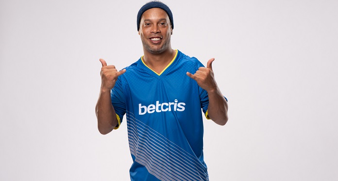 Betcris e Ronaldinho Se Reúnem em Evento de Criação de Mídia no Brasil