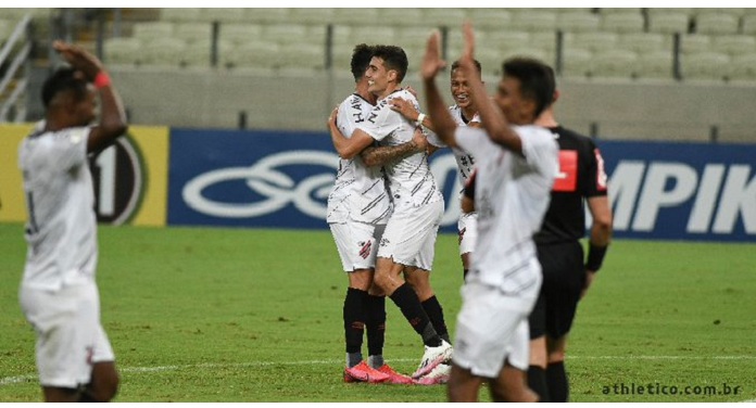 Fans Watch Brasileirão Match at International Betting Exhibition