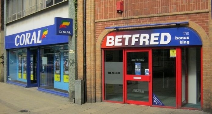 Inglaterra--casas-de-apostas-reabrirão-em-12-de-abril-e-cassinos-em-maio