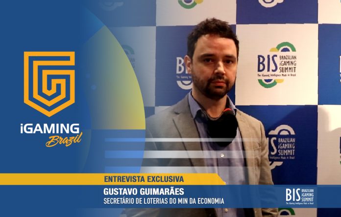 Gustavo Guimarães, SECAP secretary, projects approval of the regulation in Brazil