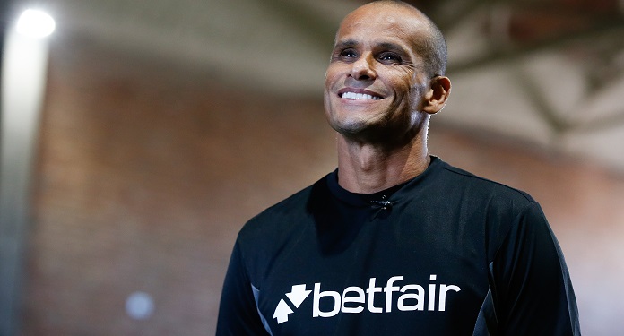 Embaixador da Betfair, Rivaldo elogia a chegada de Fernando Diniz para a Seleção Brasileira