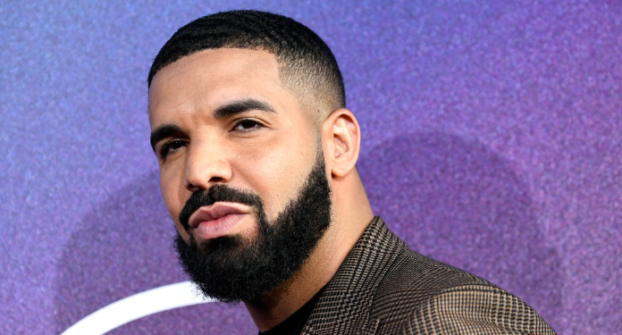 Após Drake perder aposta de R$ 2,5 milhões, equipe de MMA faz apelo ao rapper Após Drake perder aposta de R$ 2,5 milhões, equipe de MMA faz apelo ao rapper