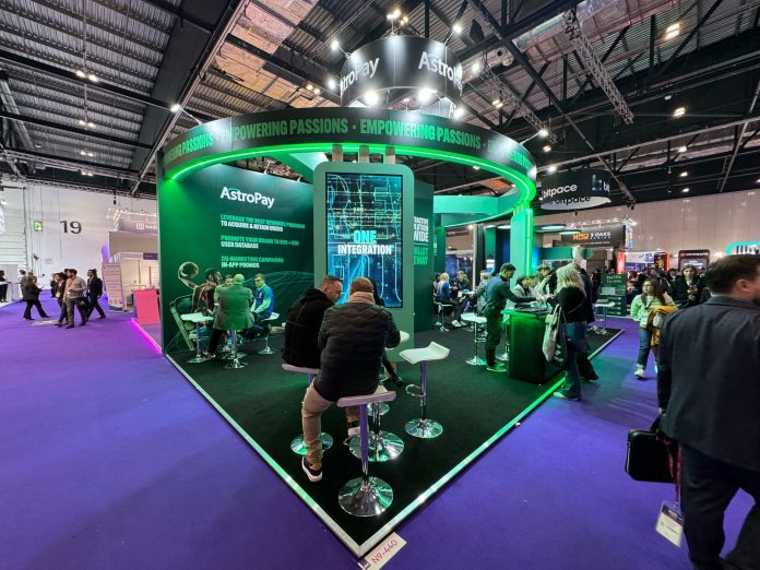 O ambiente customizado com as cores da AstroPay