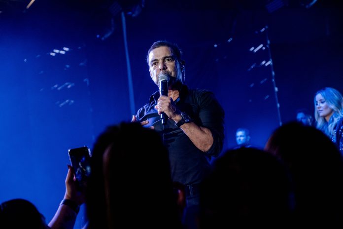 Zezé levou o melhor do sertanejo ao BiS Festival
