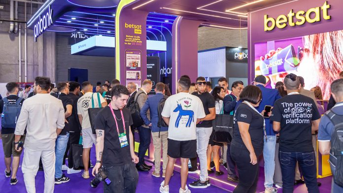 Patrocinadora máster do Vitória em destaque na exposição. Imagem: Agência Riguardare / Kalma Produtora
