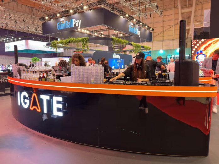 Ambas as companhias na exposição no SBC Summit Lisboa 2024