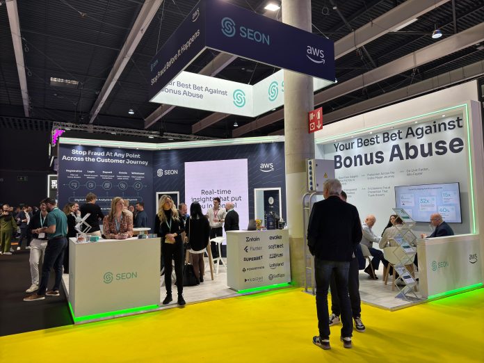 O grupo está apresentando suas soluções antifraude