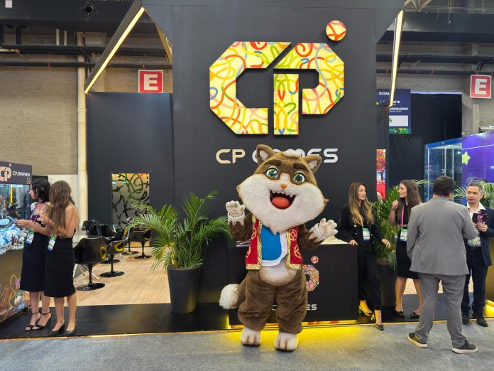 Espaço da CP Games conta com uma participação especial neste dia de abertura