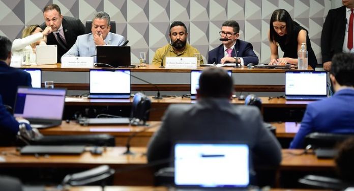 Empresário é detido por falso testemunho na CPI das Bets Empresario-e-detido-por-falso-testemunho-na-CPI-das-Bets