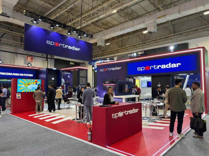 Equipe estará no estande e em painéis ao longo do evento